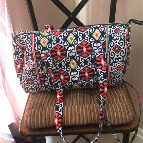 Vera Bradley Carry on - Picture 1 of 4